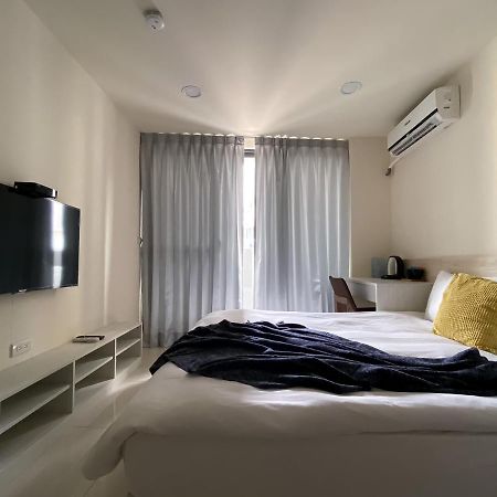 Hotel Sleeping Quilt Taichung Exterior foto