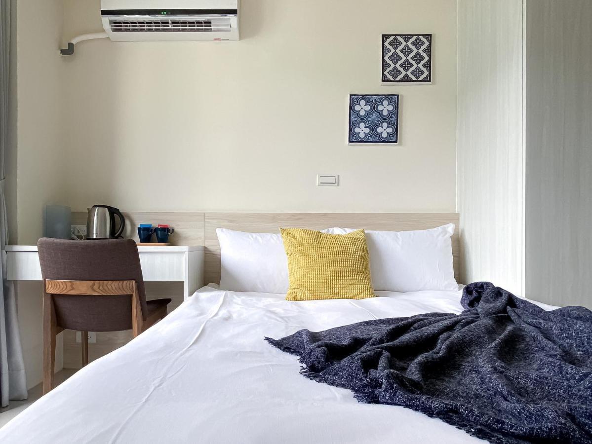 Hotel Sleeping Quilt Taichung Exterior foto
