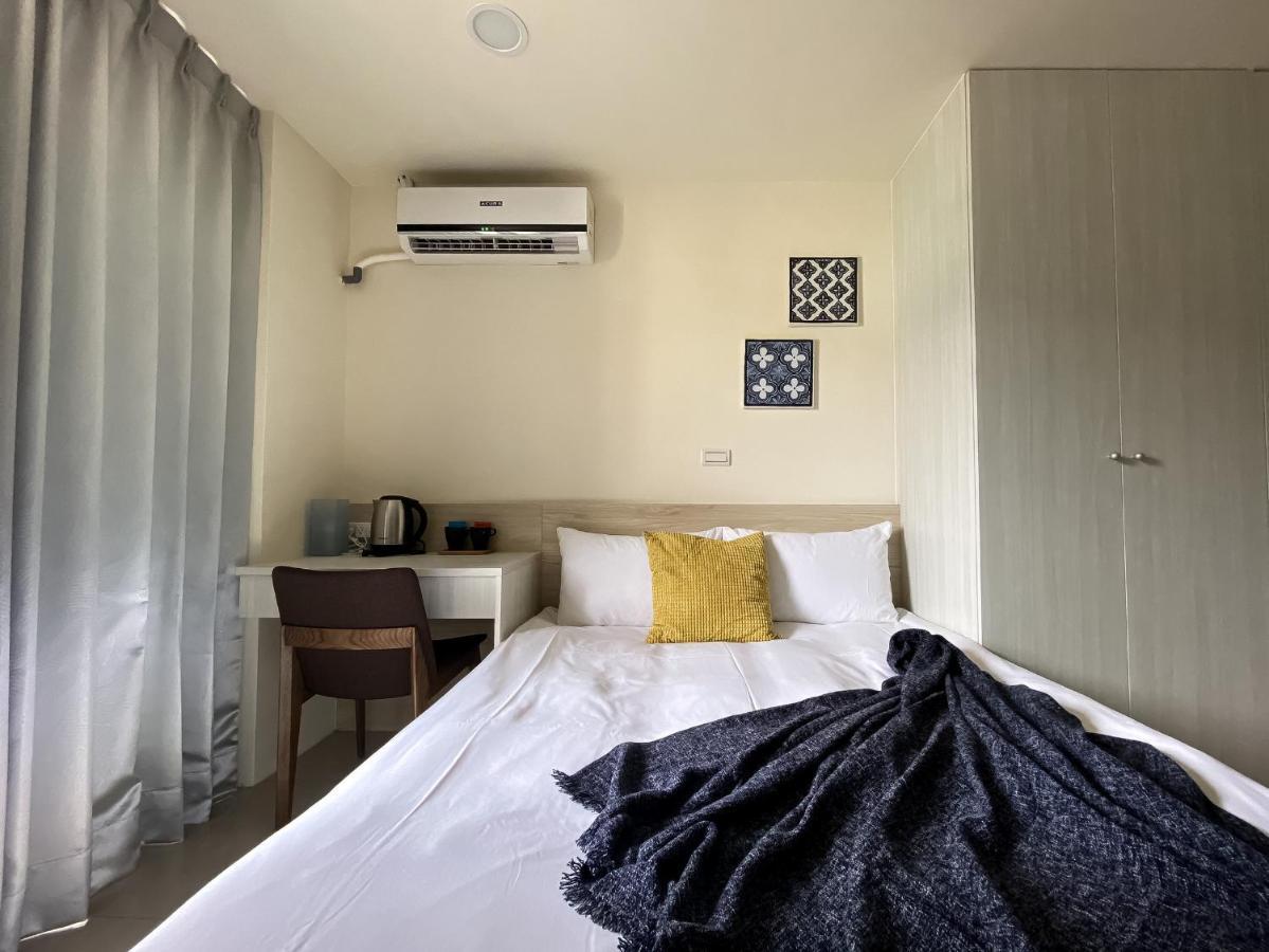 Hotel Sleeping Quilt Taichung Exterior foto
