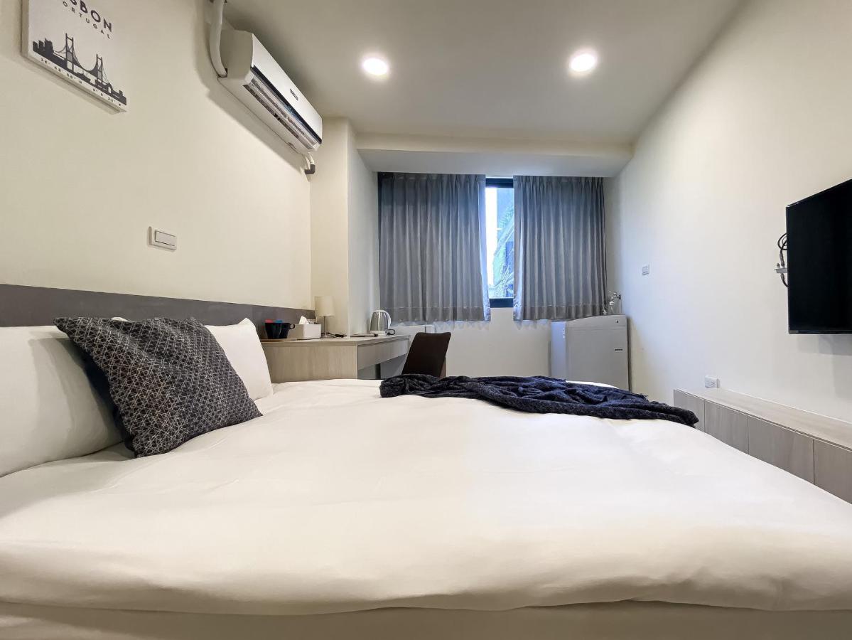 Hotel Sleeping Quilt Taichung Exterior foto