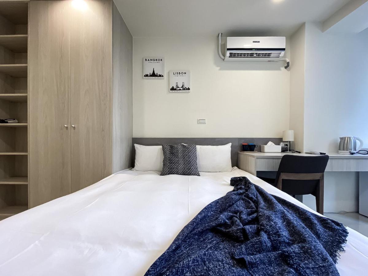 Hotel Sleeping Quilt Taichung Exterior foto
