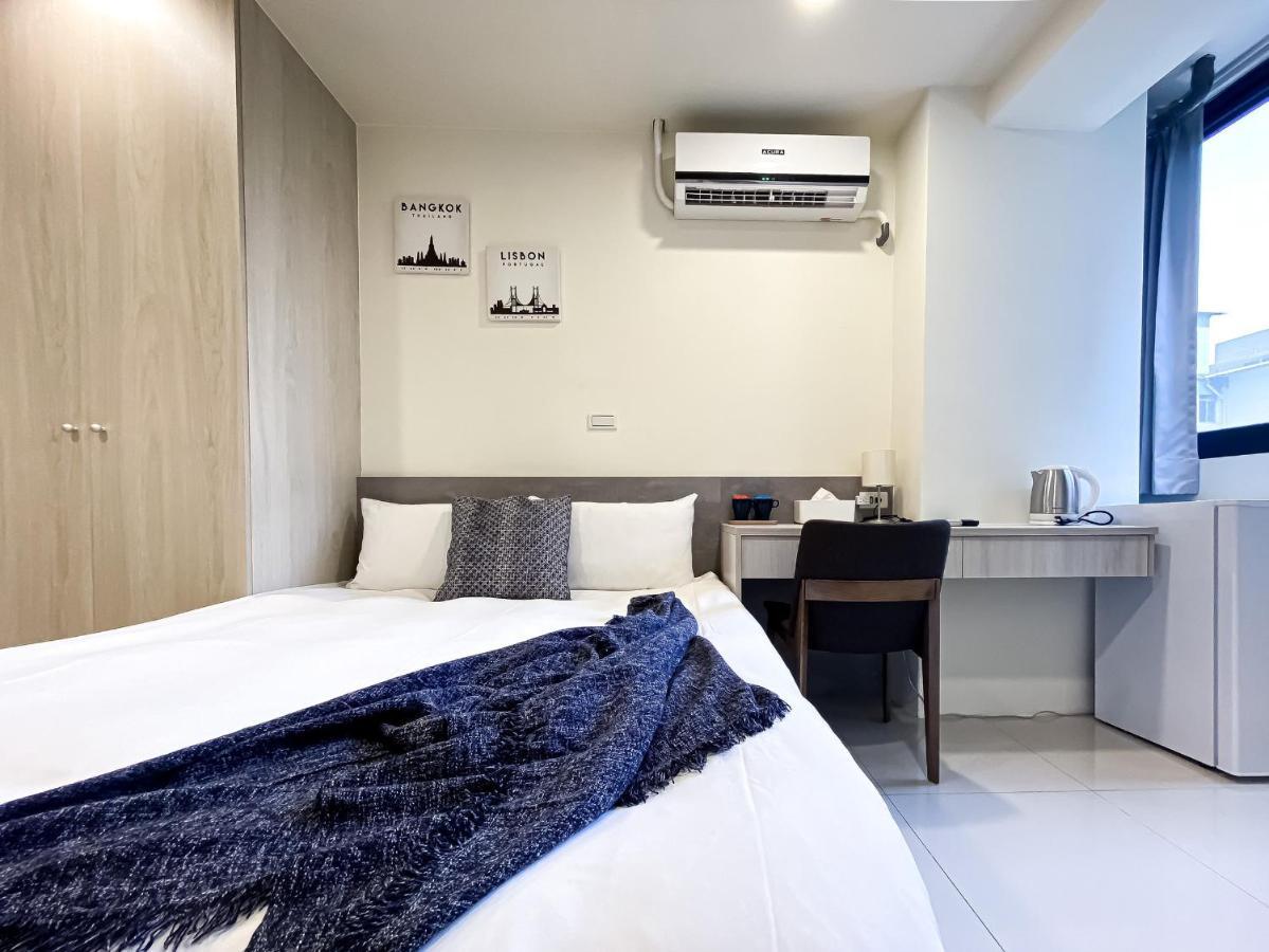 Hotel Sleeping Quilt Taichung Exterior foto