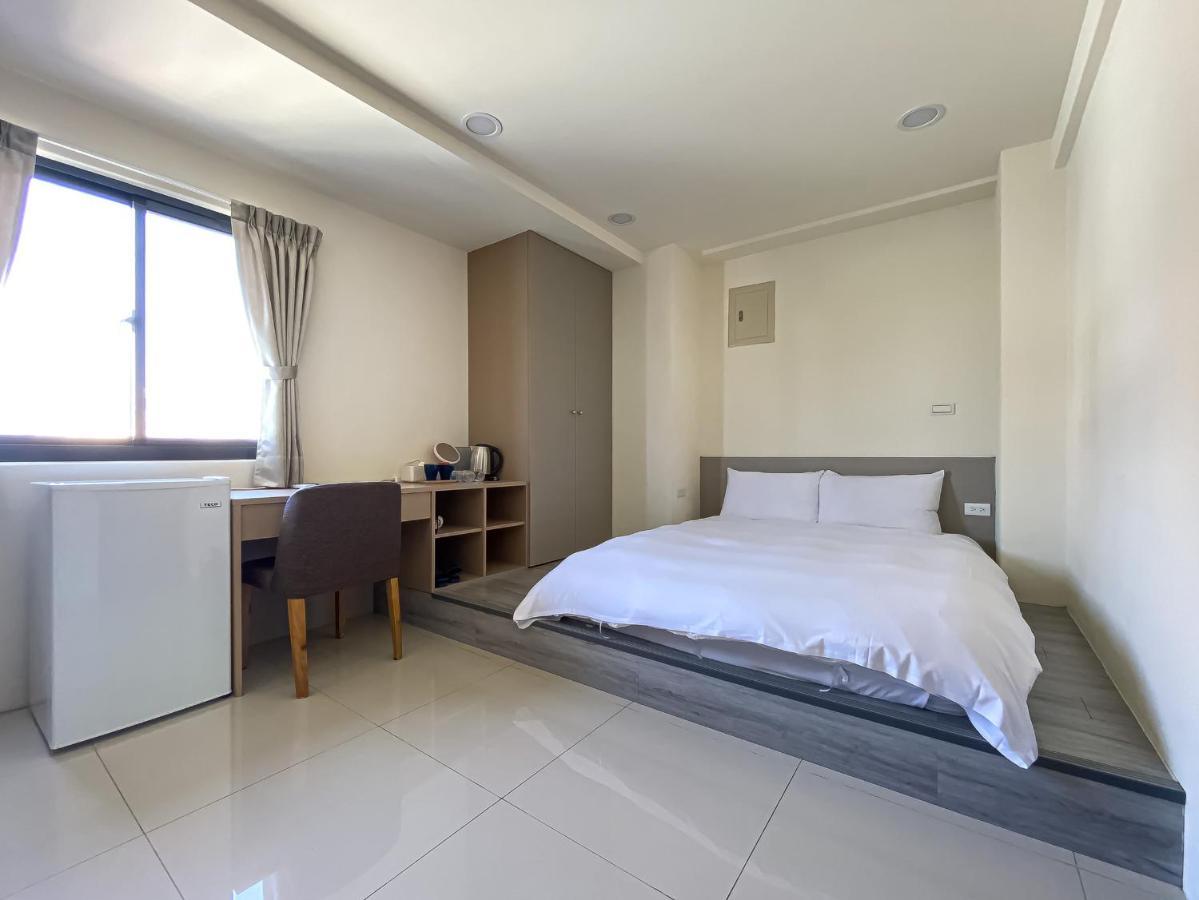 Hotel Sleeping Quilt Taichung Exterior foto