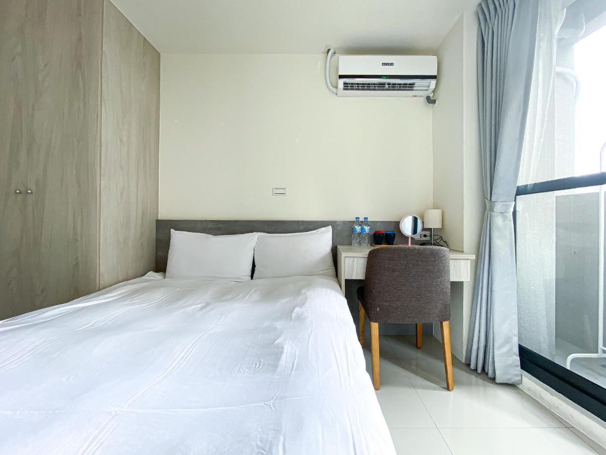 Hotel Sleeping Quilt Taichung Exterior foto
