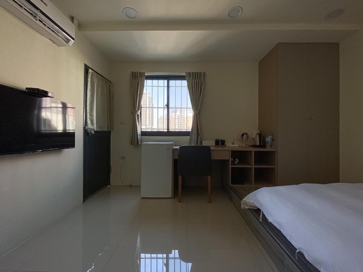 Hotel Sleeping Quilt Taichung Exterior foto