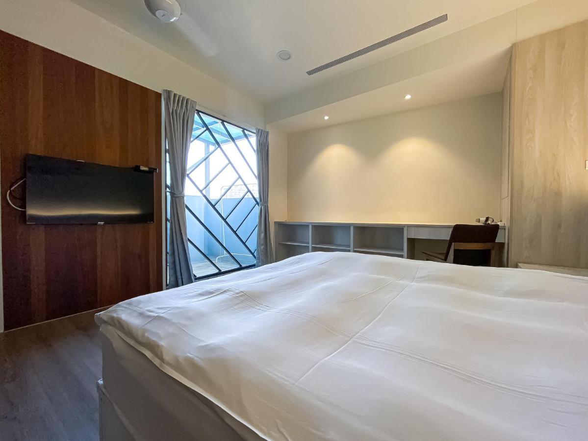Hotel Sleeping Quilt Taichung Exterior foto